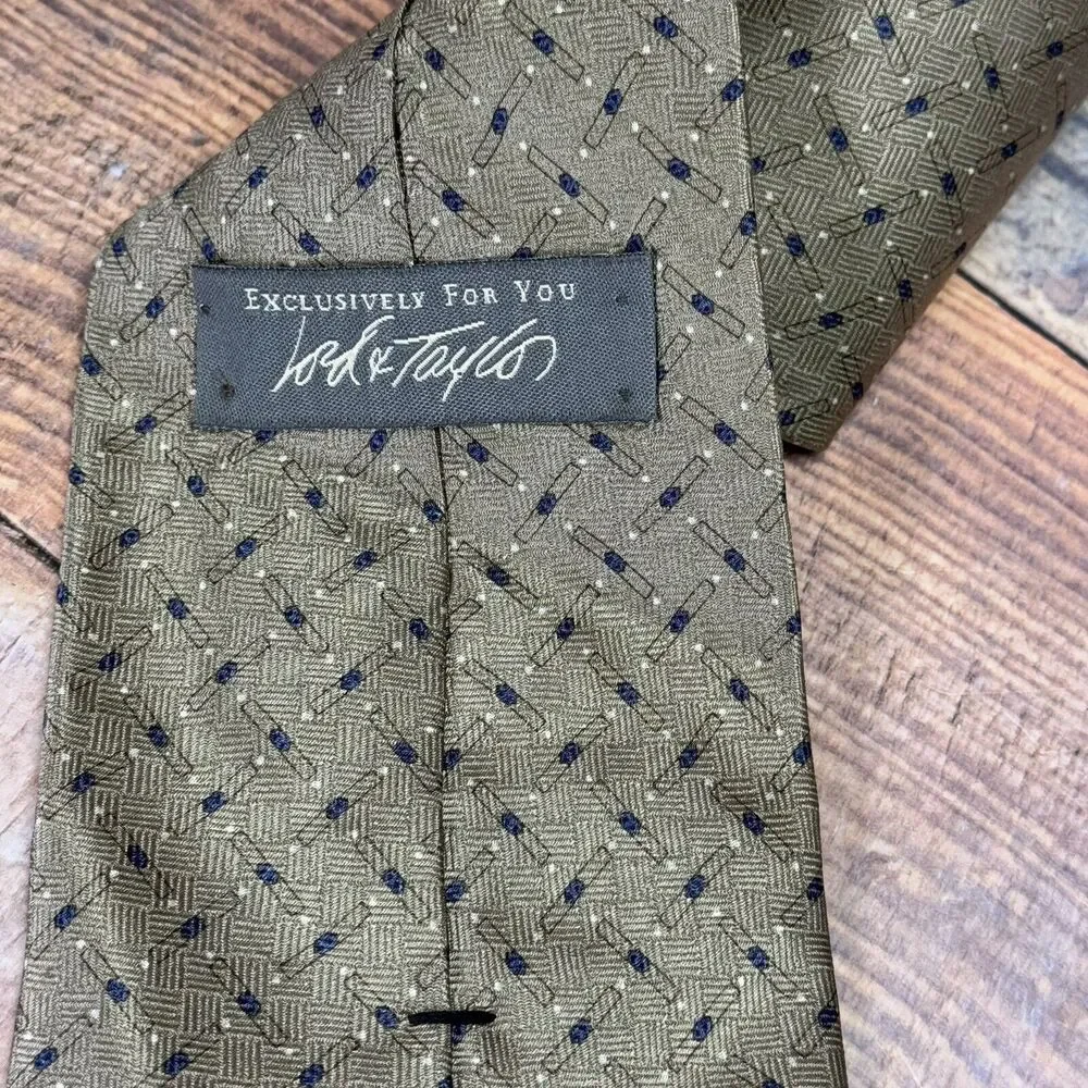 Vintage Lord & Taylor Beige Tan Navy‎ Geometric 100% Silk Men’s Neck Tie